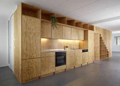 Đóng tủ bếp Plywood theo yêu cầu 3 Ảnh lắp đặt tủ bếp tại nhà