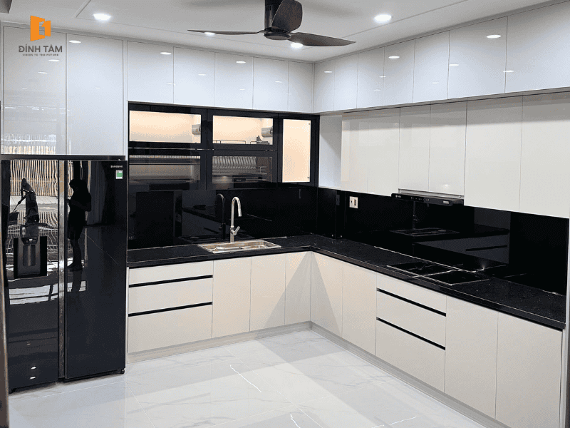 Những yếu tố ảnh hưởng đến giá tủ bếp 1 Hình ảnh tủ bếp đa dạng không gian