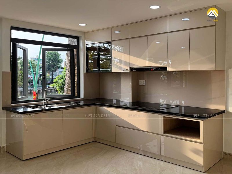 Tủ bếp Plywood phủ Acrylic 1 tủ bếp acrylic màu be gỗ An Cường tại Quận 3