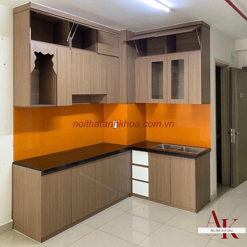 Thi công tủ bếp MDF chống ẩm đẹp, bền, giá tốt 1 Tủ bếp đẹp gỗ MDF chống ẩm tối giản hiện đại