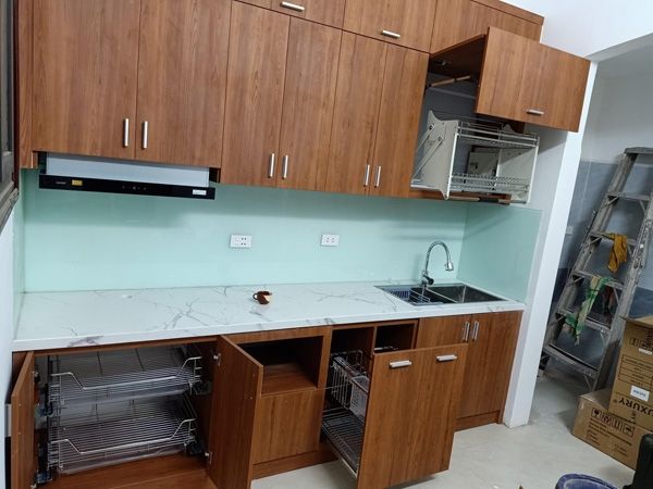Thi công tủ bếp gỗ cao su tại xưởng 2 Xưởng Sản Xuất Tủ Bếp Gỗ Công Nghiệp Hà Nội