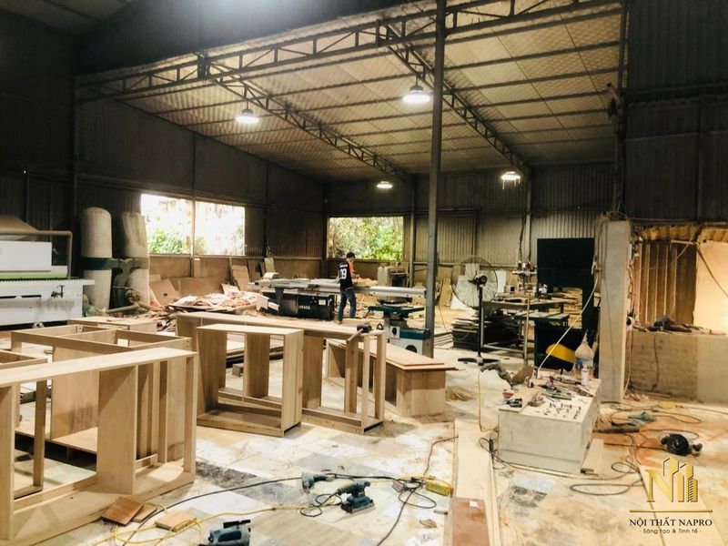 Xưởng sản xuất tủ bếp không qua trung gian 2 Xưởng sản xuất tủ bếp chuyên nghiệp